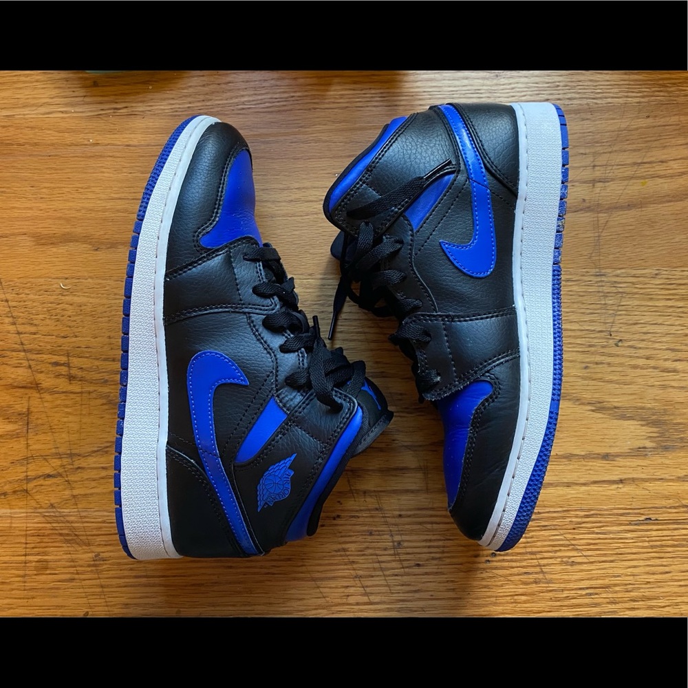Jordan 1 Mid Royal 7Y